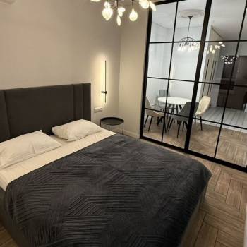 Продается 1-комнатная квартира, 40 м²