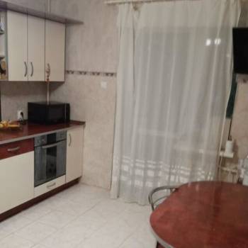 Продается Многокомнатная квартира, 95 м²