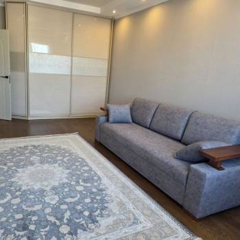 Сдается Многокомнатная квартира, 100 м²