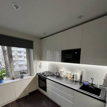 Продается 1-комнатная квартира, 37 м²