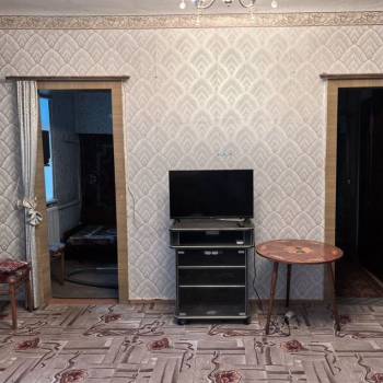 Продается Многокомнатная квартира, 53 м²