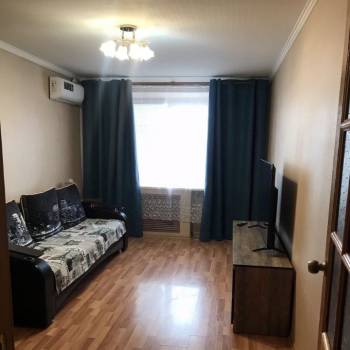 Сдается 1-комнатная квартира, 40 м²