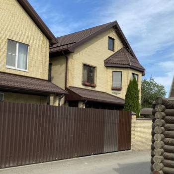 Продается Дом, 240 м²