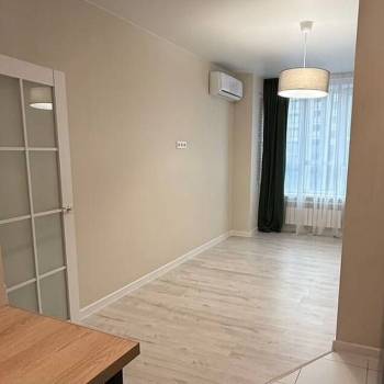 Продается 1-комнатная квартира, 41 м²