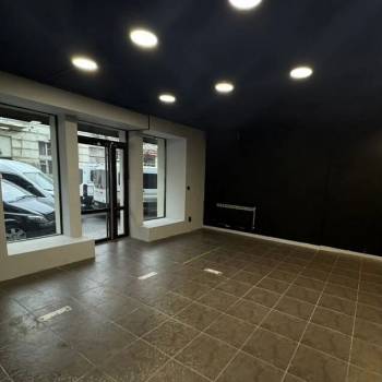 Сдается Нежилое помещение, 93 м²