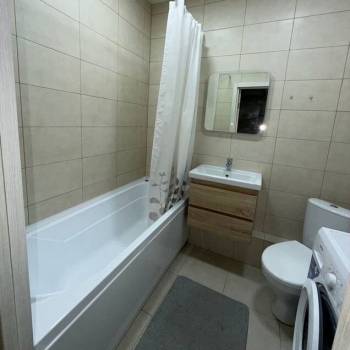 Сдается 1-комнатная квартира, 41 м²