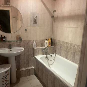 Сдается 2-х комнатная квартира, 57 м²