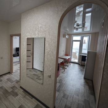 Сдается 1-комнатная квартира, 43 м²