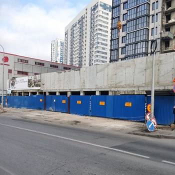 Продается Нежилое помещение, 2450 м²