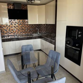 Сдается 2-х комнатная квартира, 60 м²