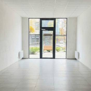 Сдается Нежилое помещение, 64 м²