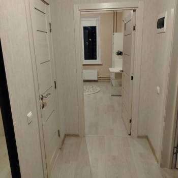 Продается 1-комнатная квартира, 42 м²