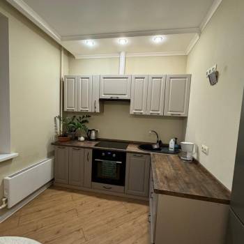 Сдается 1-комнатная квартира, 42 м²