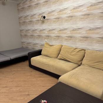 Сдается 1-комнатная квартира, 42 м²