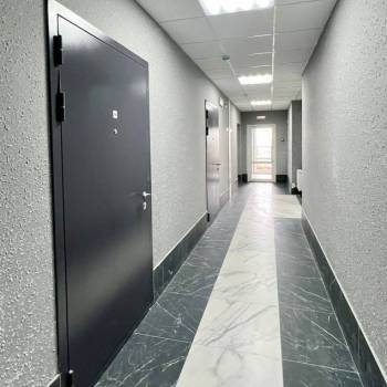 Продается 1-комнатная квартира, 37 м²