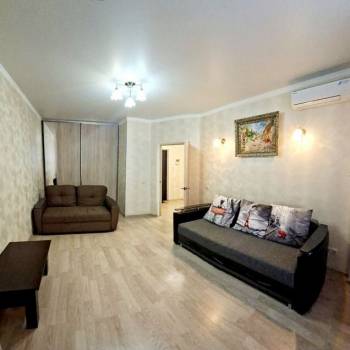 Сдается 1-комнатная квартира, 43 м²