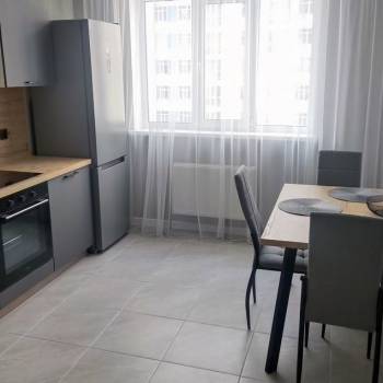 Сдается 1-комнатная квартира, 40 м²