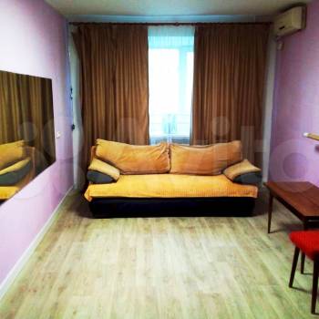 Сдается Многокомнатная квартира, 60 м²