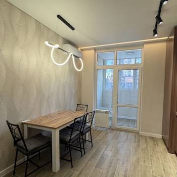 Сдается 1-комнатная квартира, 42 м²