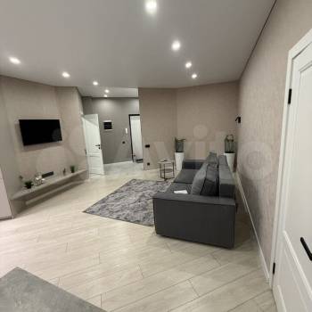 Сдается 2-х комнатная квартира, 65 м²