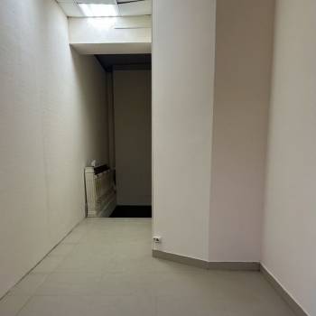 Сдается Нежилое помещение, 210 м²