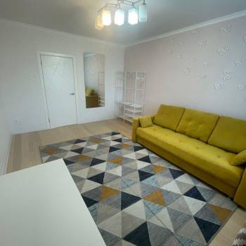 Сдается Многокомнатная квартира, 83 м²