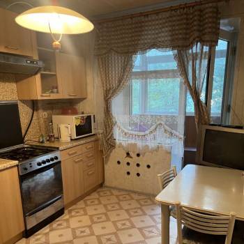 Сдается 2-х комнатная квартира, 79,6 м²