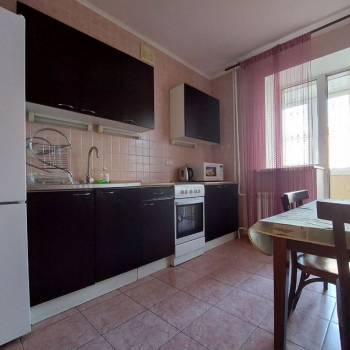 Сдается 1-комнатная квартира, 39 м²