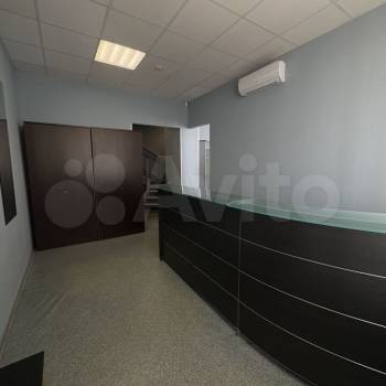 Сдается Офис, 196 м²