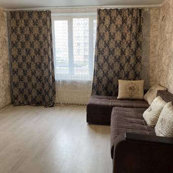 Сдается Многокомнатная квартира, 72 м²