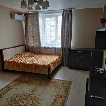 Сдается 2-х комнатная квартира, 74 м²