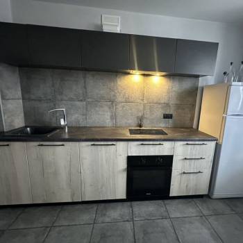 Продается 1-комнатная квартира, 41 м²