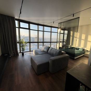 Сдается 1-комнатная квартира, 56 м²