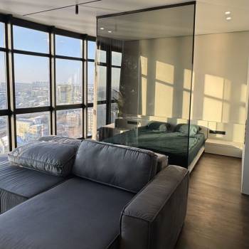 Сдается 1-комнатная квартира, 56 м²