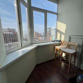 Продается 2-х комнатная квартира, 82 м²