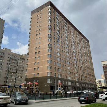 Продается 1-комнатная квартира, 35 м²