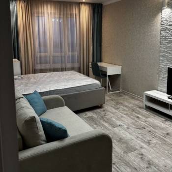 Сдается 1-комнатная квартира, 42 м²