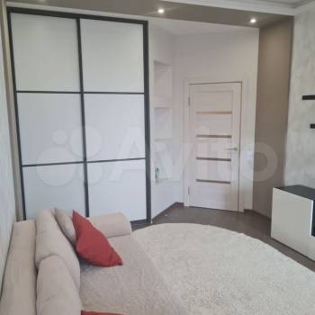 Сдается 1-комнатная квартира, 46,9 м²