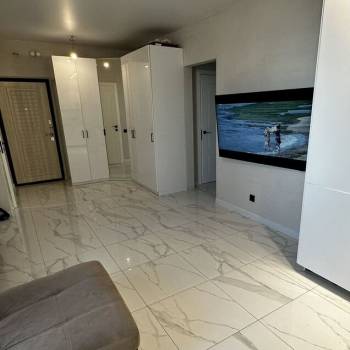 Продается Многокомнатная квартира, 80,6 м²