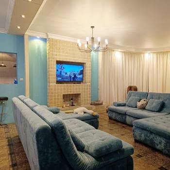 Продается Дом, 290 м²