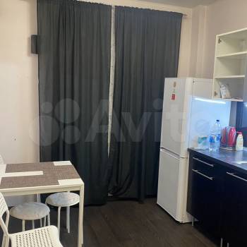 Сдается 1-комнатная квартира, 38 м²