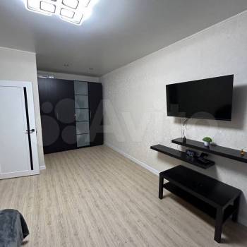 Сдается 1-комнатная квартира, 38 м²