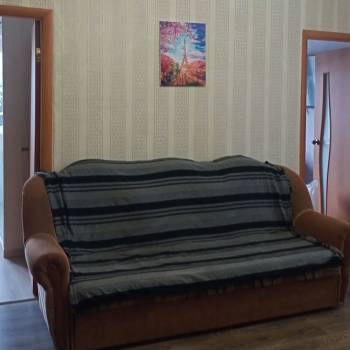 Продается Многокомнатная квартира, 60 м²