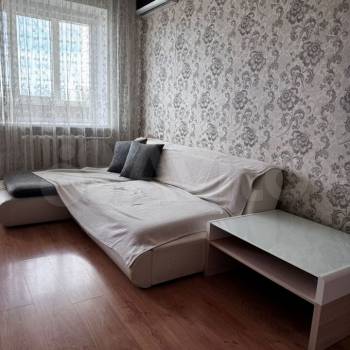 Сдается 1-комнатная квартира, 39 м²