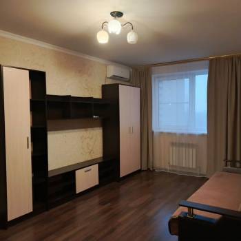 Сдается 1-комнатная квартира, 43 м²