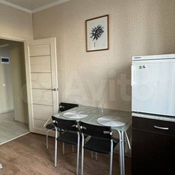 Сдается 1-комнатная квартира, 32 м²