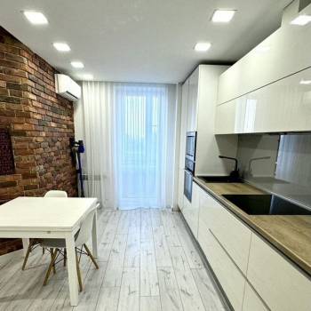 Сдается 1-комнатная квартира, 46 м²