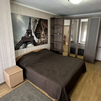 Сдается Многокомнатная квартира, 56 м²