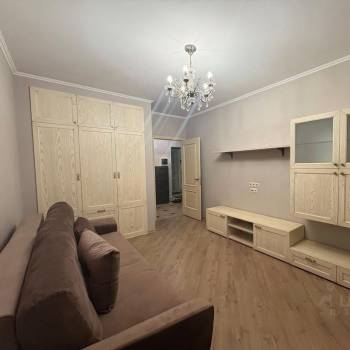 Сдается 1-комнатная квартира, 38 м²