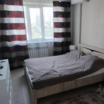 Сдается 1-комнатная квартира, 43 м²